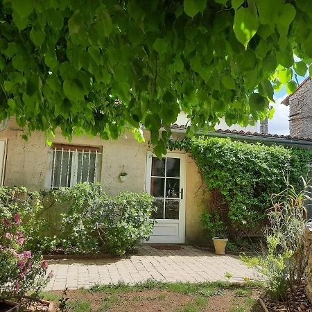 Le Clos Du Coteau Saint-Martin-la-Pallu Eksteriør bilde